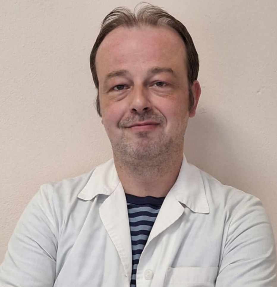 Dr. N. (Nikolaos)  Sideris